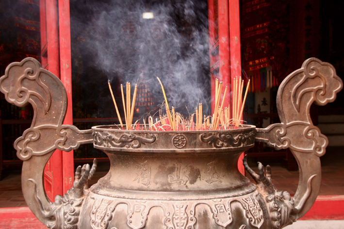 Hungry Ghost Month Incense burning_Feng Shui Blog by Feng SHui Focus